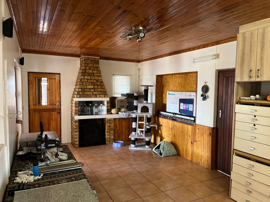 4 Bedroom Property for Sale in Heuwelkruin Eastern Cape